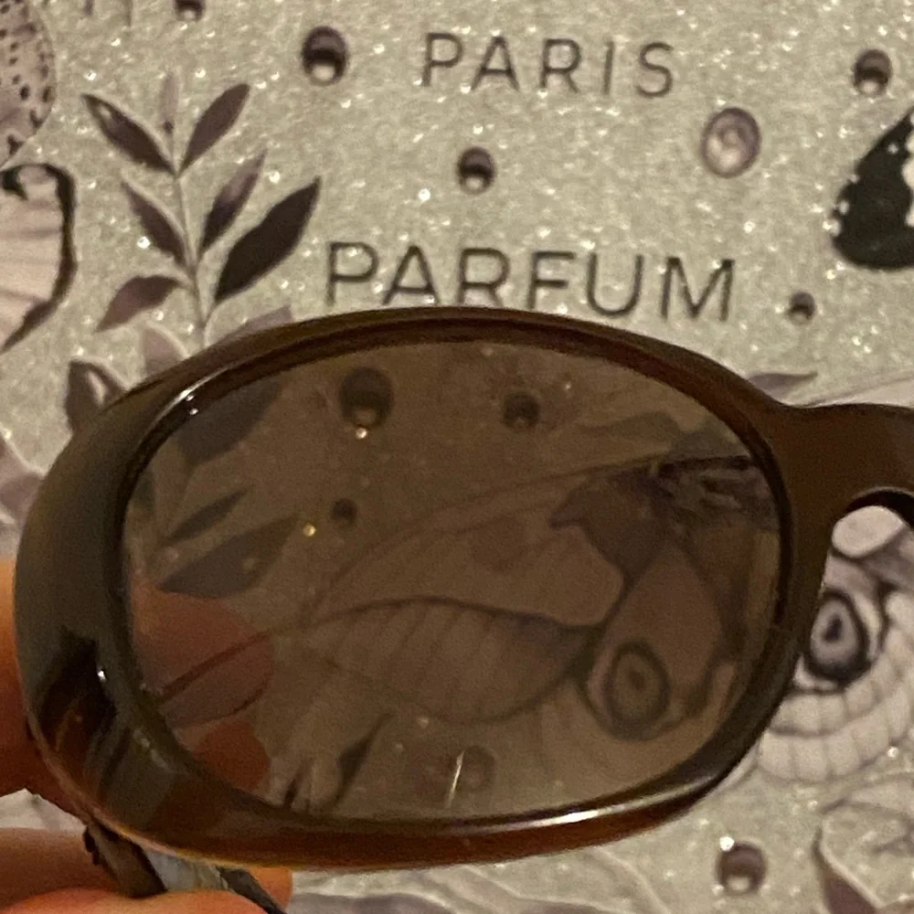 Chanel 5113 c.538/73 Sunglasses Transparent Brown with Black Camellia Flowers - Picture 7 of 16